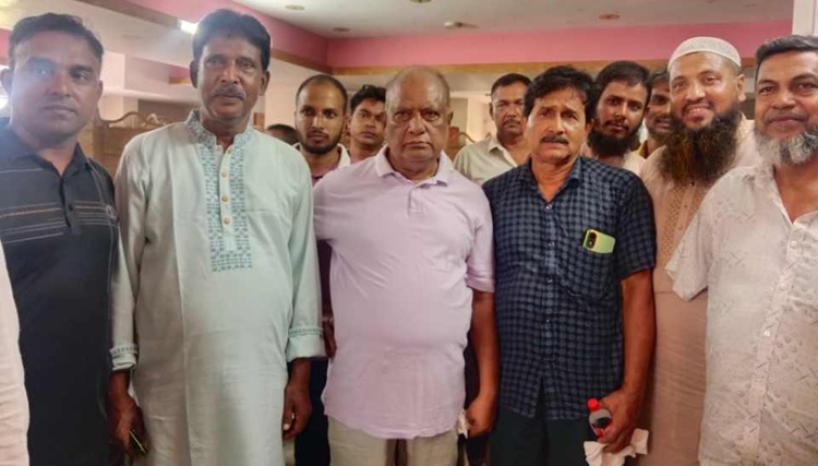 ধামইরহাটে বিএনপি'র মিলনমেলা কাউন্সিল প্রার্থিতা ঘোষণা