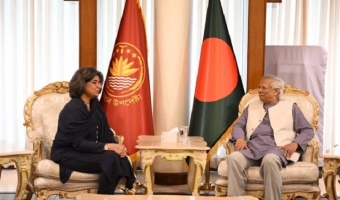 পাকিস্তানের সঙ্গে সম্পর্ক জোরদারের আহ্বান প্রধান উপদেষ্টার