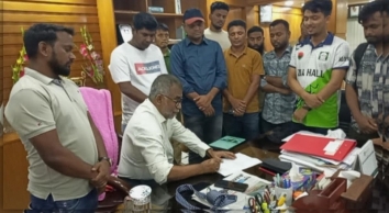 মেধার ভিত্তিতে সিট বণ্টনের দাবি ইবি ছাত্রদলের 