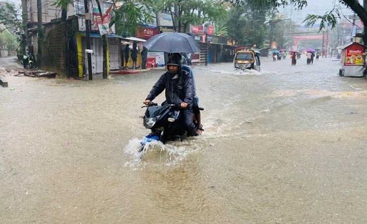 আসামে ১৩২ বছরের রেকর্ড ভাঙা বৃষ্টি