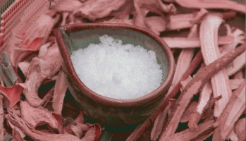 বর্ষায় ব্রণ ও ছত্রাক সংক্রমণ, কর্পূরেই সমাধান