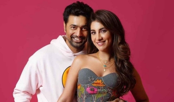 প্রেমিকার হাত ধরে কলকাতা ছাড়ছেন দেব
